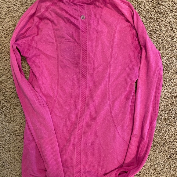 Lululemon run swiftly tech long sleeve shirt 8 - Picture 2 of 2